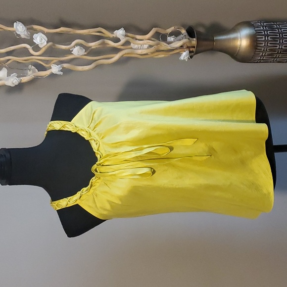 J. Crew Tops - J.Crew size 2‎ 100% silk women's top